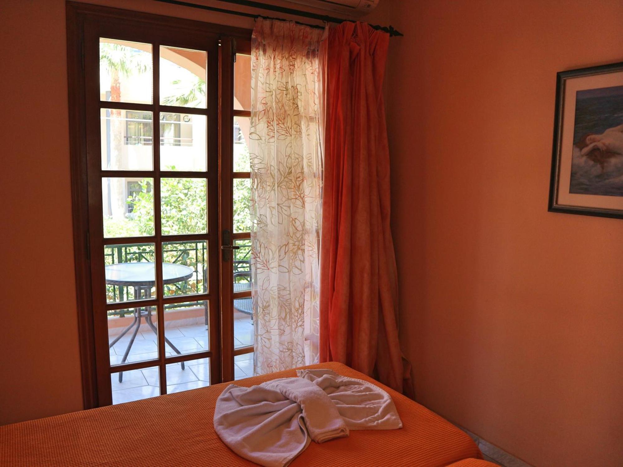 Villa Eleni Seaside Apartments Platanés 客房 照片