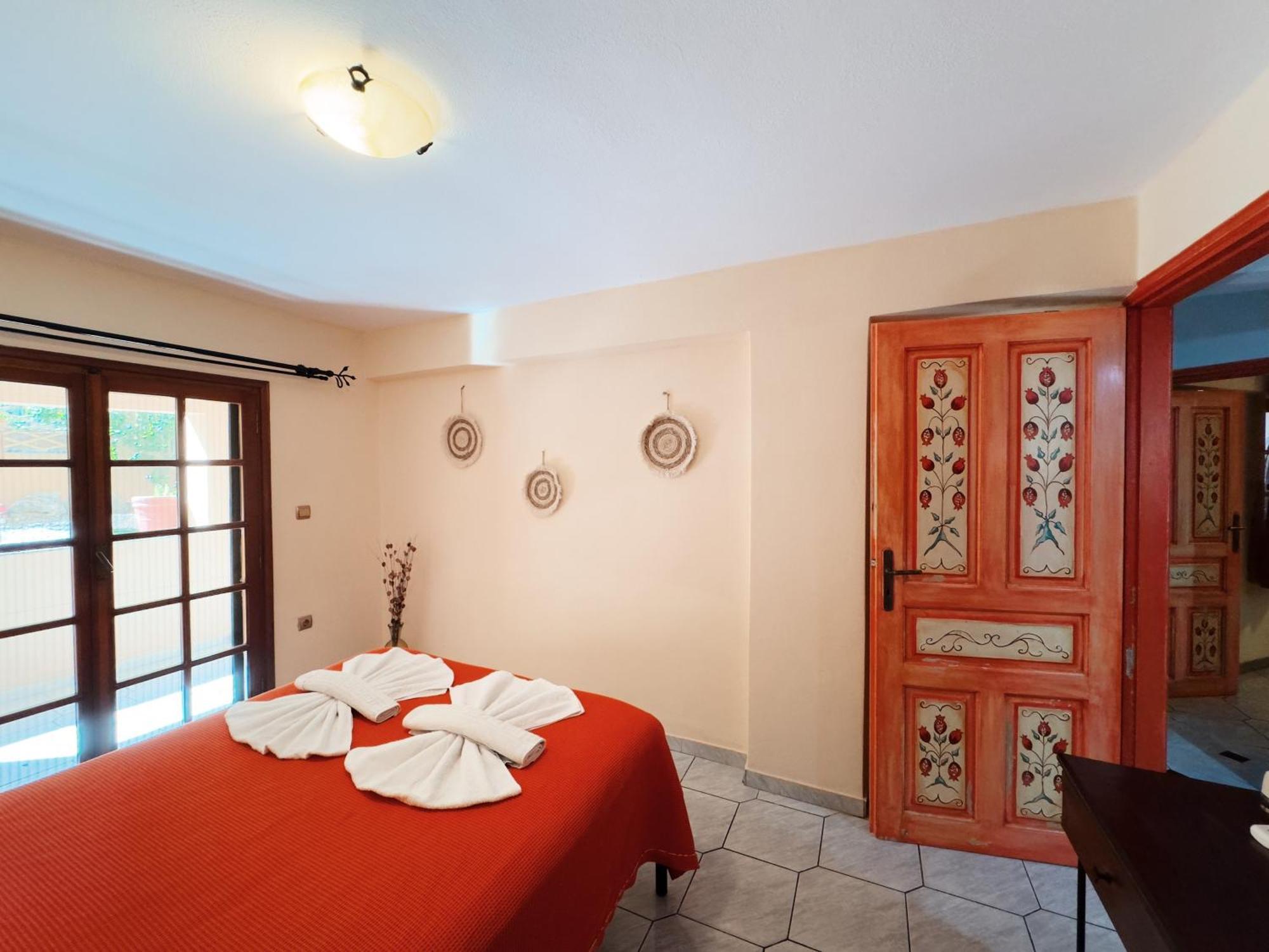 Villa Eleni Seaside Apartments Platanés 外观 照片